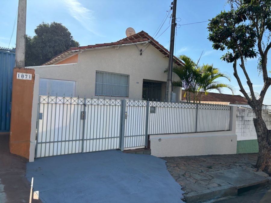 Casa - Venda - Jardim Macarengo - São Carlos - SP