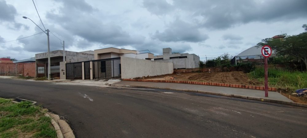 Terreno - Venda - Arcoville - So Carlos - SP
